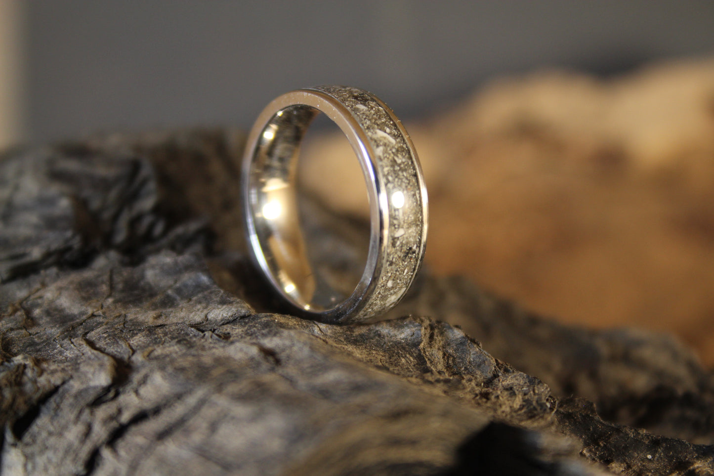Memorial Ring or Sentimental Sand Ring in Sterling Silver