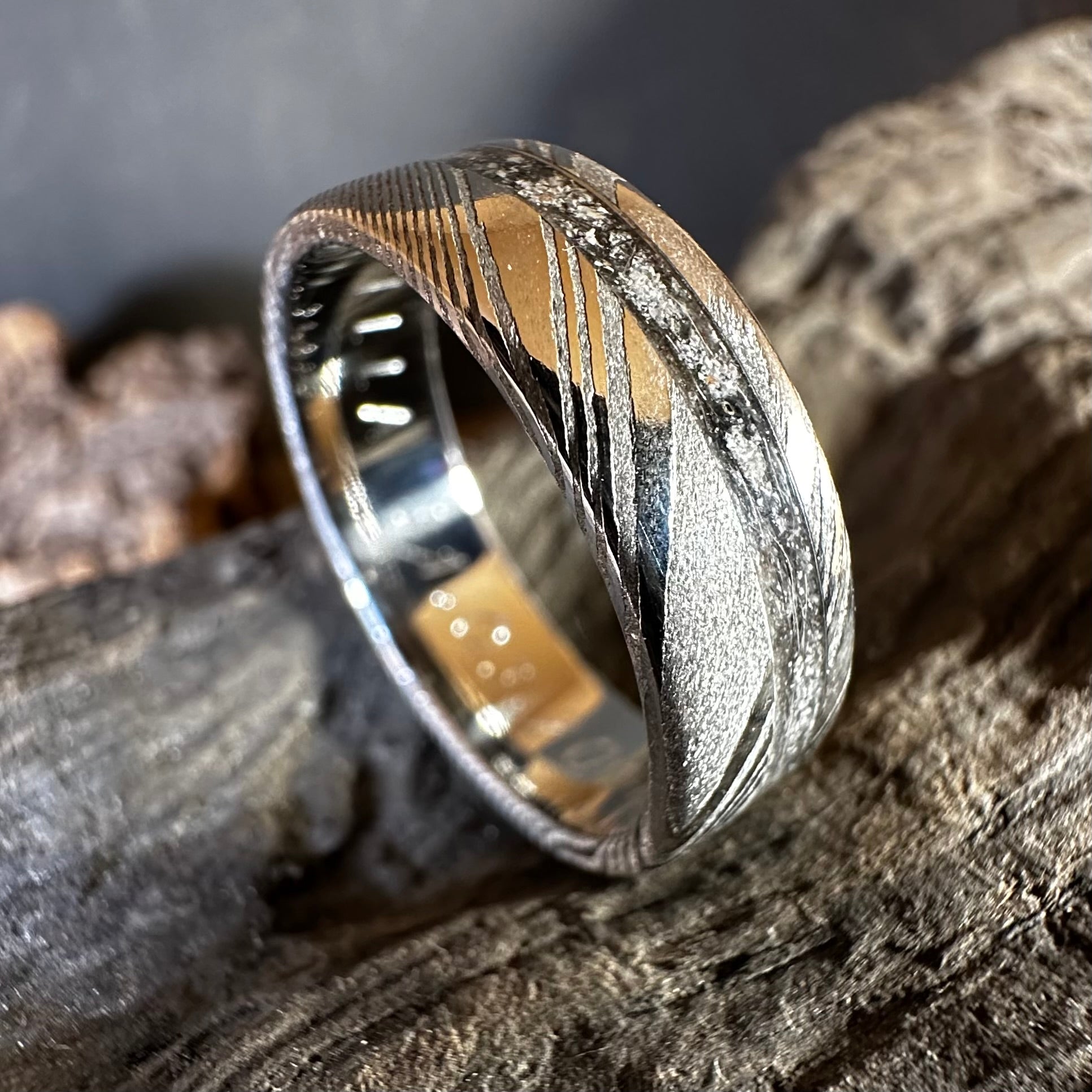 Memorial Ring or Sentimental Sand Ring in Damascus Steel (offset inlay)