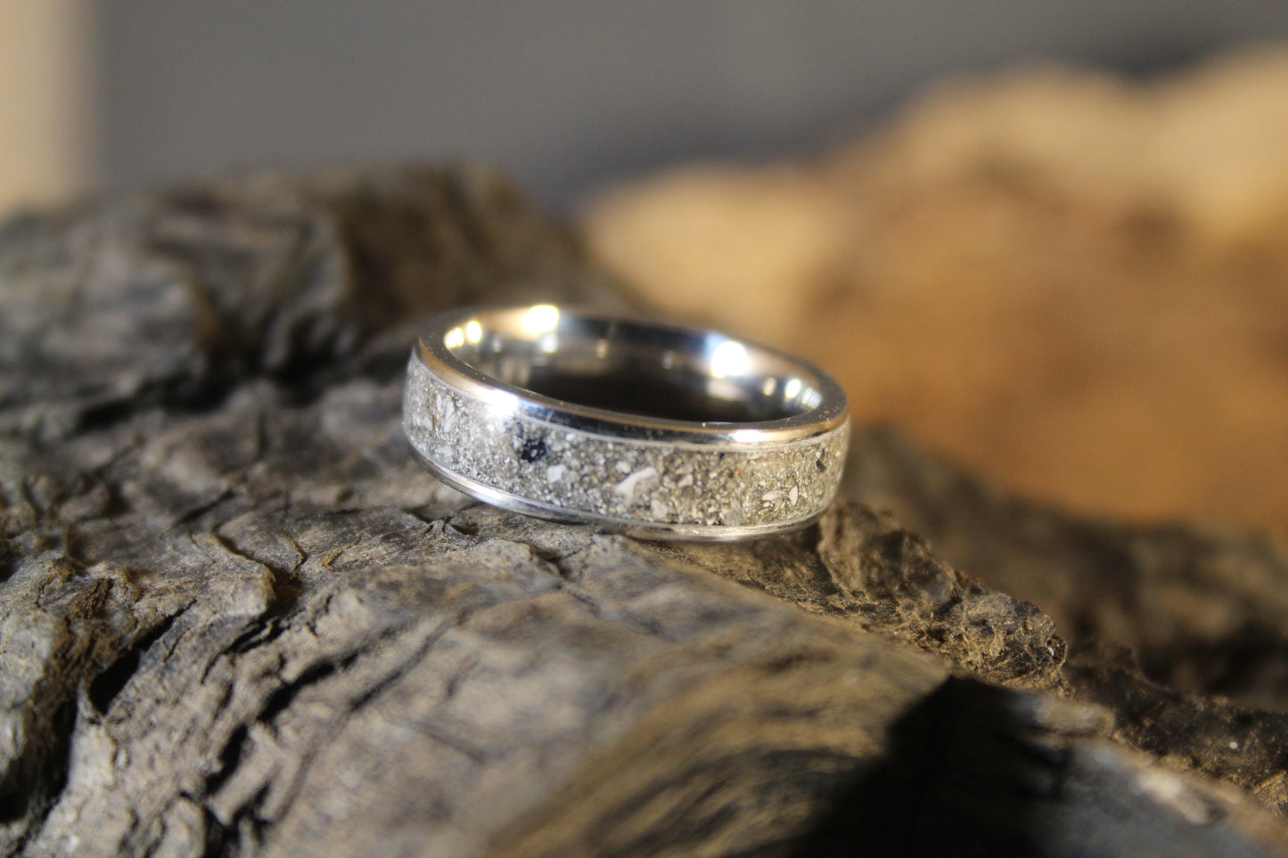 Memorial Ring or Sentimental Sand Ring in Sterling Silver