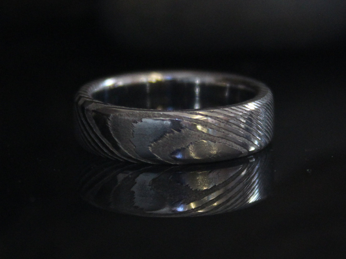 Wood Grain Damascus Steel Ring with Smooth Inside