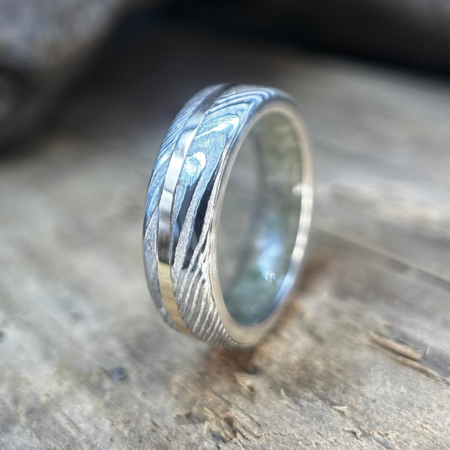 Listing for Dan & Liv